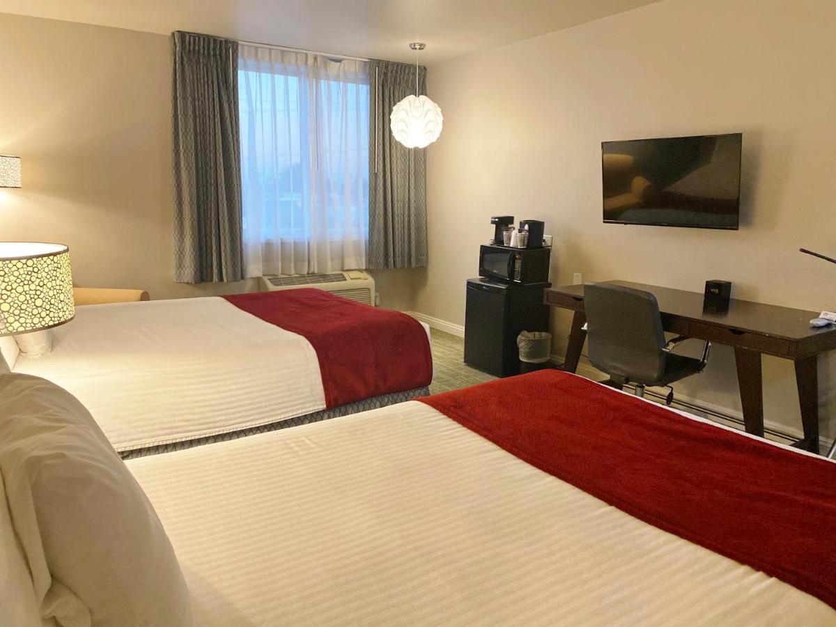Redac Gateway Hotel Торънс Екстериор снимка