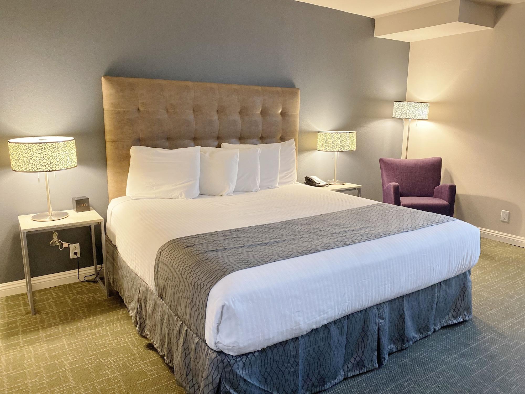 Redac Gateway Hotel Торънс Екстериор снимка