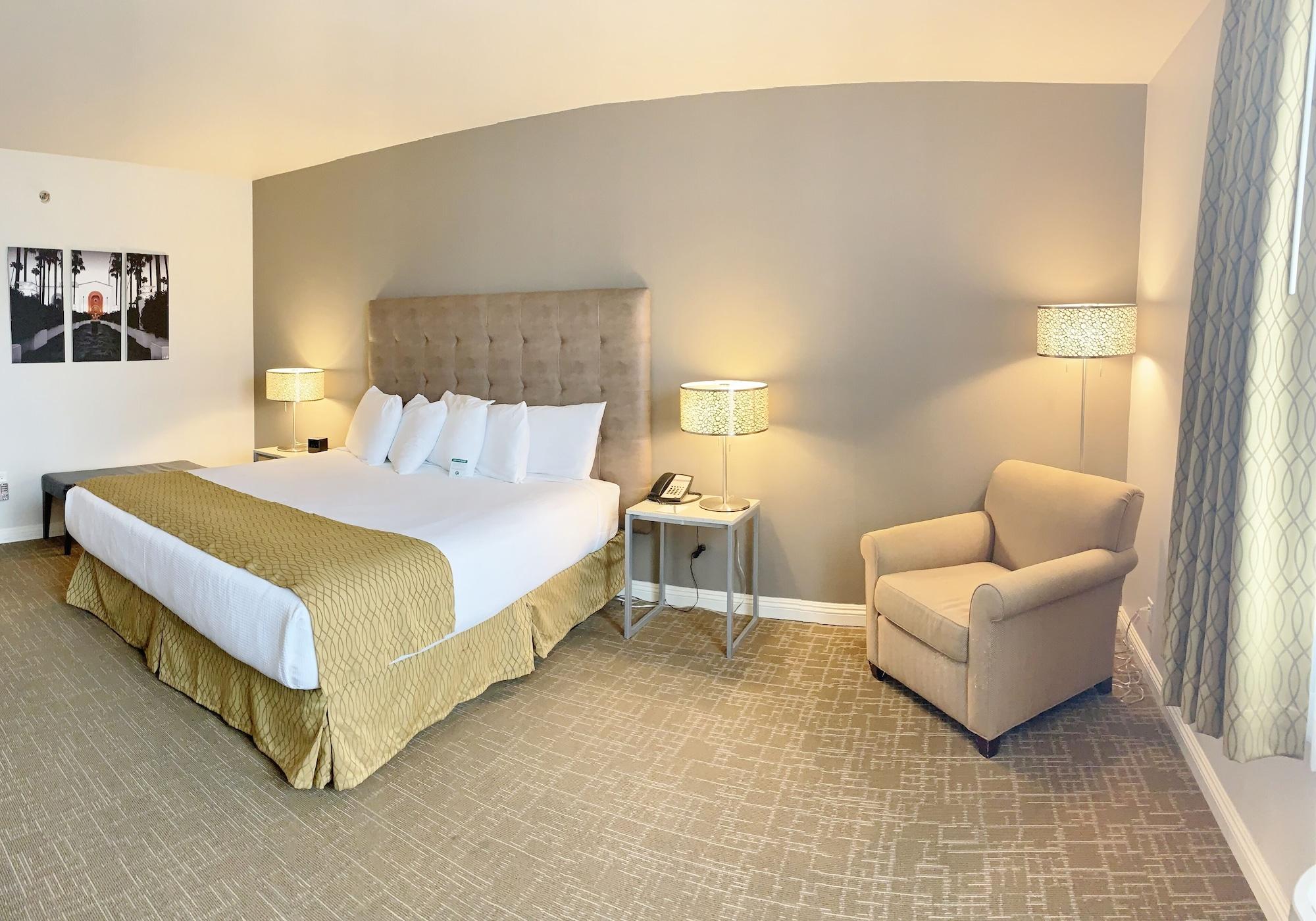Redac Gateway Hotel Торънс Екстериор снимка